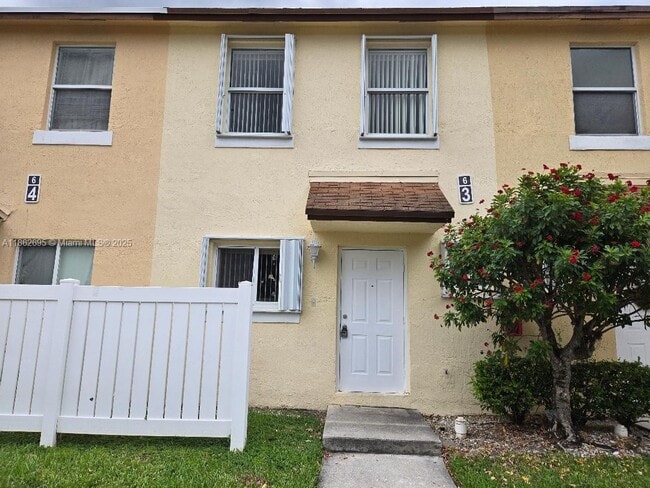 Primary Photo - 6631 Winfield Blvd