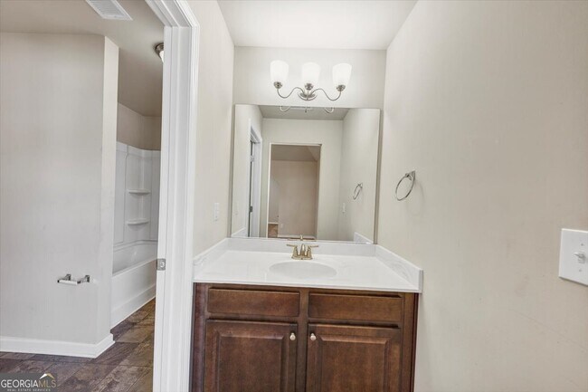 Building Photo - 3777 Shady Maple Dr