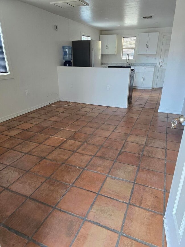 Building Photo - 3544 E Presidio Rd