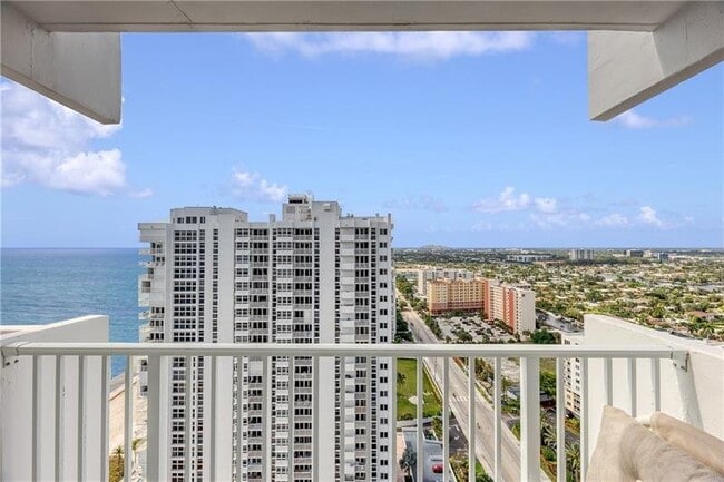 Building Photo - 1360 S Ocean Blvd
