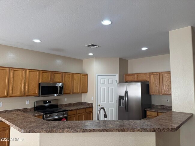 Building Photo - 4544 N 129th Ave