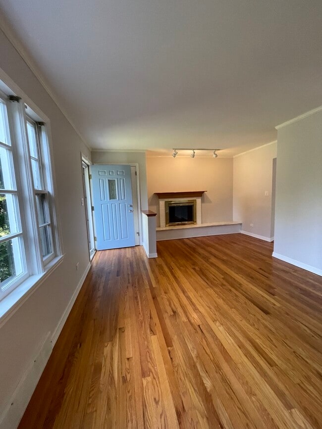 Building Photo - 441 Frost Pl