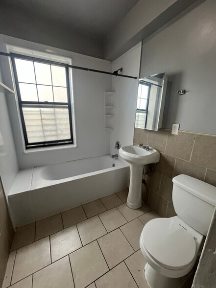 Building Photo - 25 N Harrison St