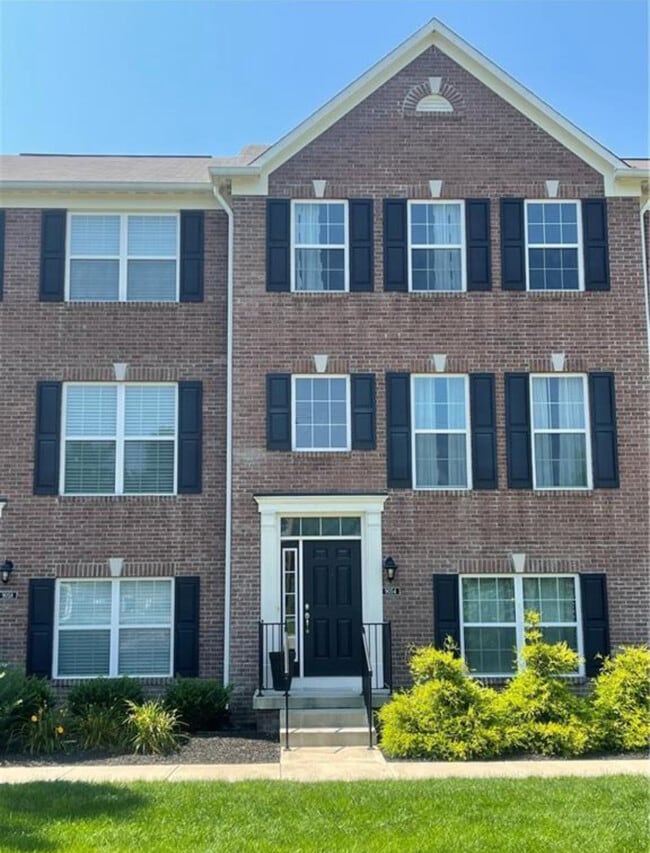 Building Photo - 9054 Mercer Dr