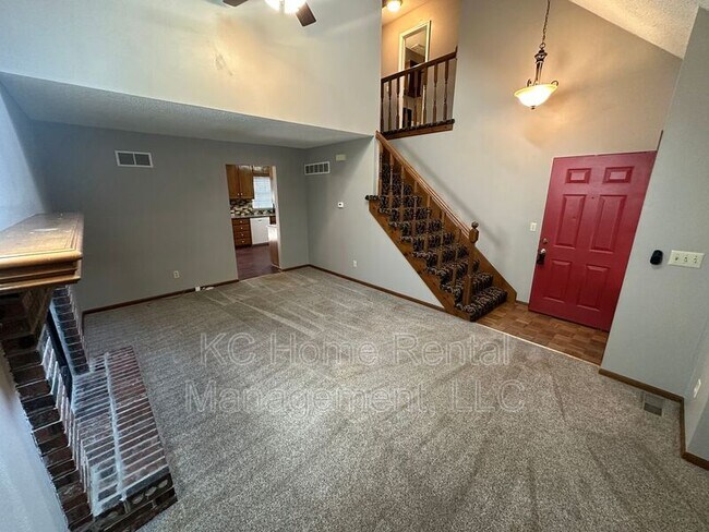 Building Photo - 11747 Oakmont St