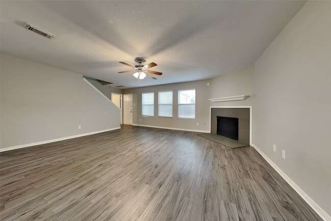Building Photo - 20822 Fox Trot Ct