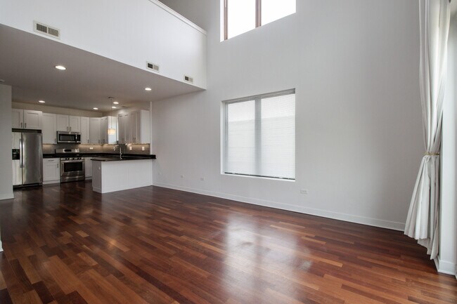 Building Photo - 1707 S Ruble St