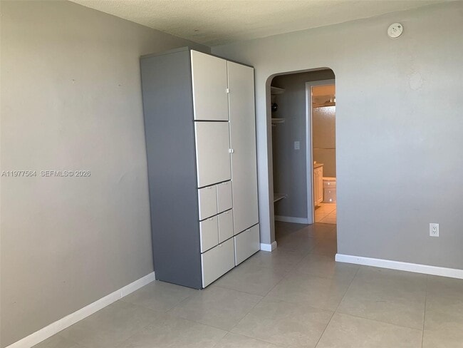 Building Photo - 3010 Marcos Dr