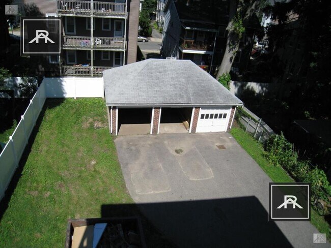 Building Photo - 3 bedroom in Brighton MA 02135