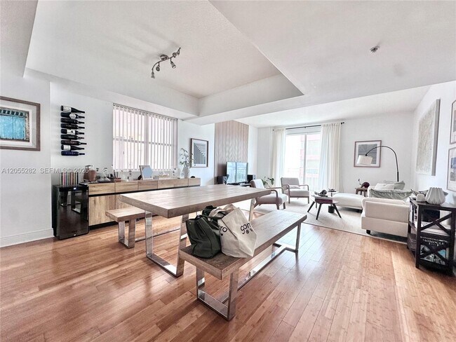 Building Photo - 7270 SW 89th St