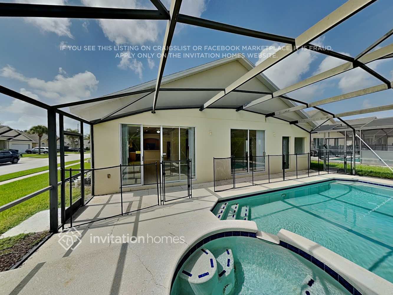 Building Photo - 16725 Rolling Green Dr