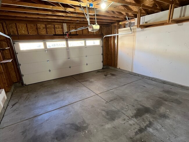 Building Photo - 12796 E Wyoming Pl