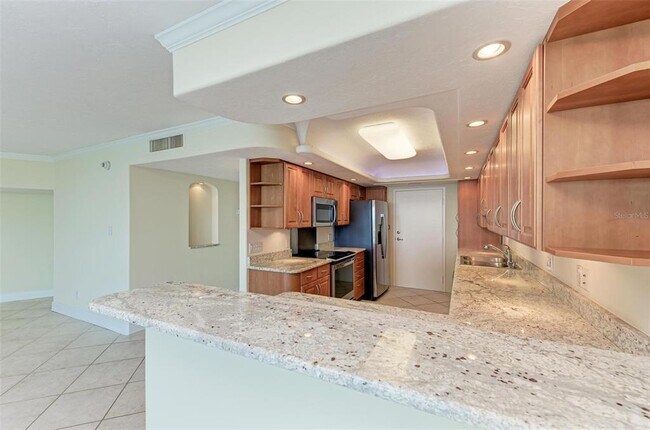 Building Photo - 435 S Gulfstream Ave