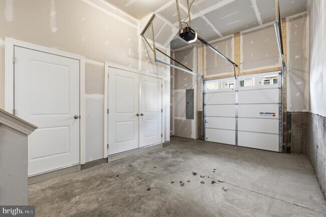 Building Photo - 602 Watermans Dr