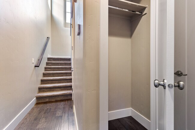 Building Photo - 3846 S Caddis Pl