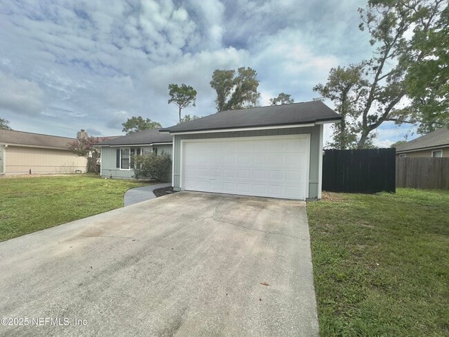 Building Photo - 8475 Seton Ct