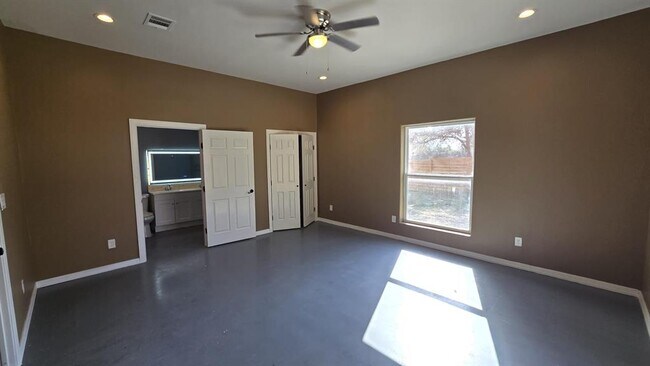 Building Photo - 17621 Stacey Ln