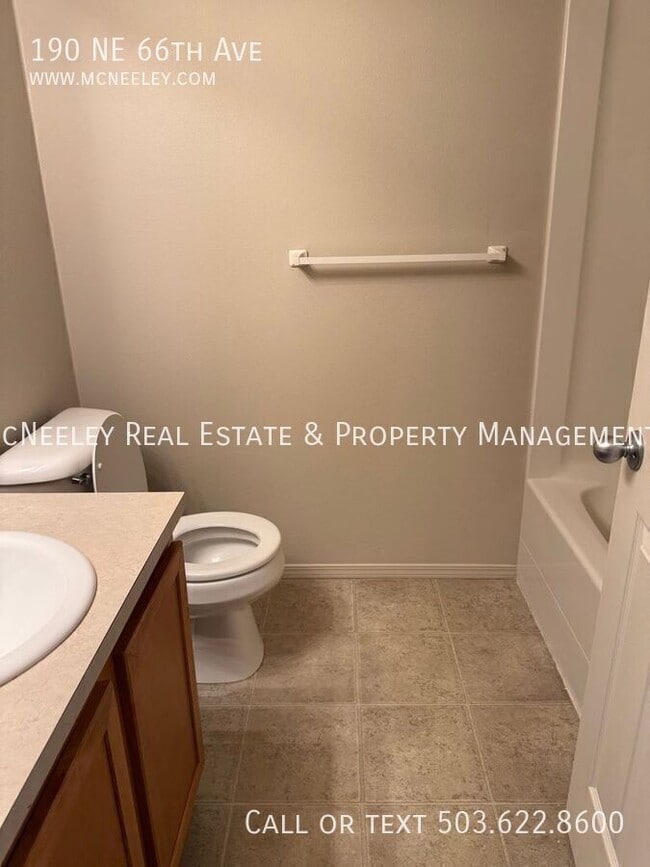 Building Photo - 190 NE 66th Ave