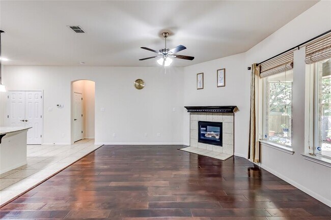 Building Photo - 116 Azimuth Dr