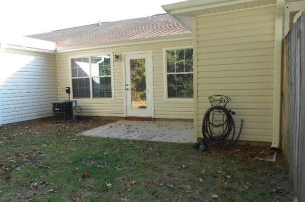 Building Photo - 2232 Trailwood Dr