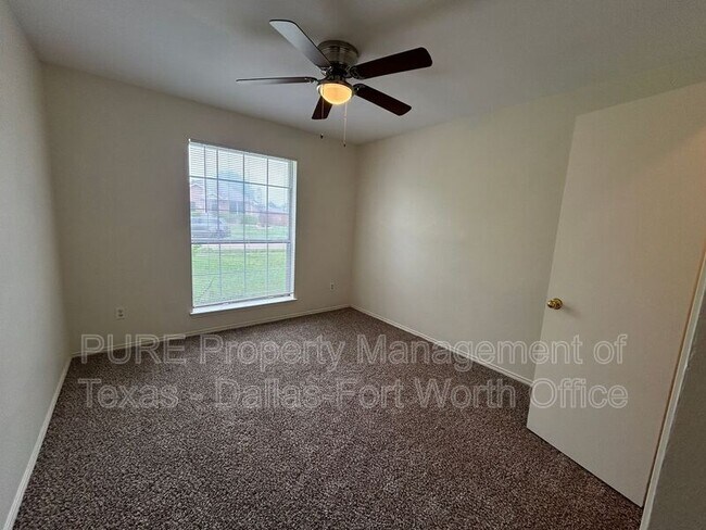 Building Photo - 709 Catalina Dr