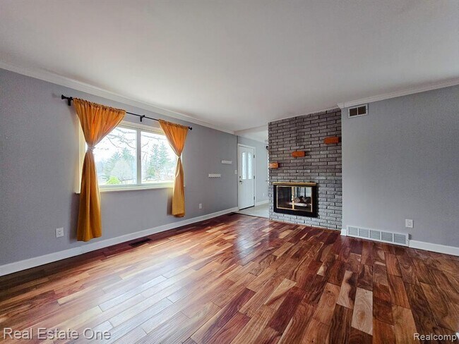 Building Photo - 2287 Strader Dr