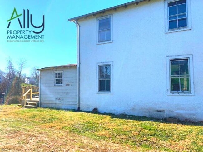 Building Photo - 108 Lankford Ave
