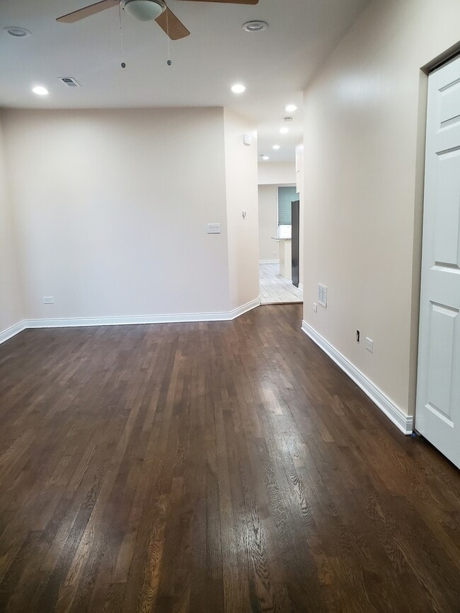 Building Photo - 4130 N Monticello Ave