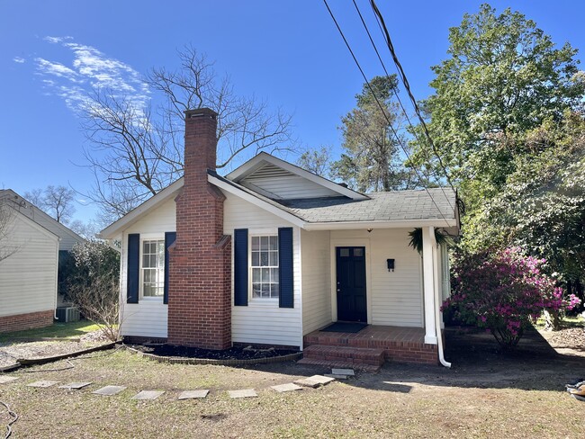 Primary Photo - 808 Lake Ave
