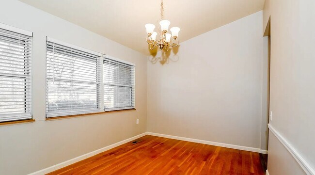 Building Photo - 2370 Stirrup Ln