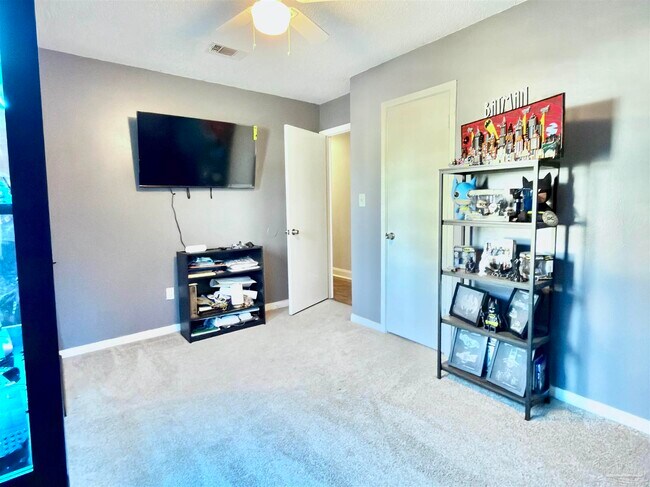 Building Photo - 10775 Jolyne Cir