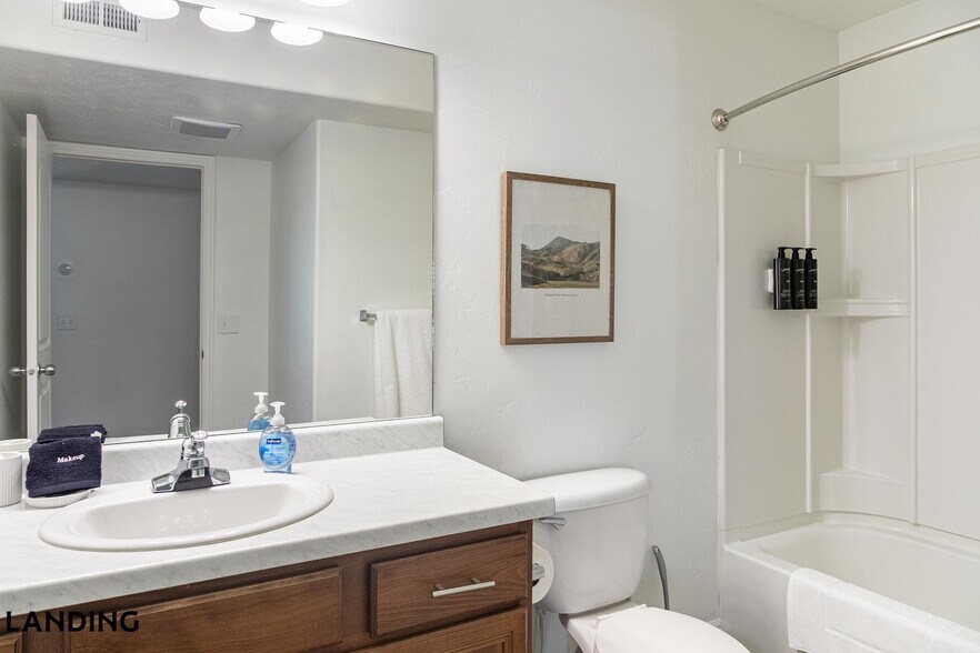 Building Photo - 5657 W Barn Rd