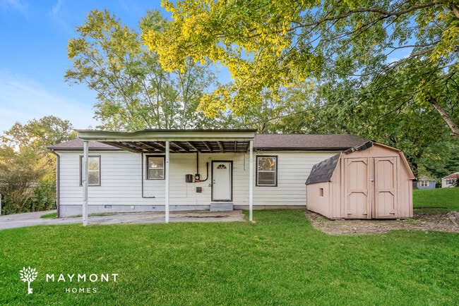 Building Photo - 413 Circle Dr