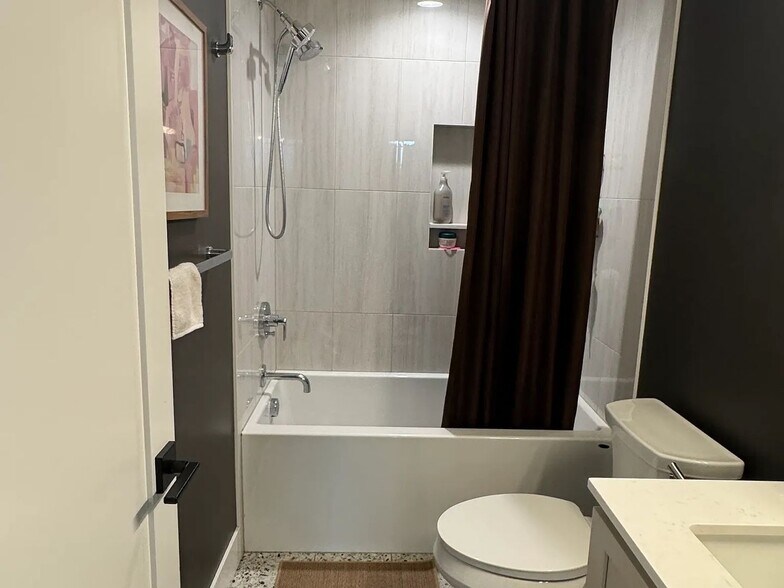 Building Photo - New Construction!