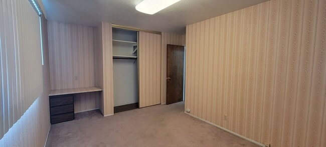 Building Photo - Charming 3 Bedroom, 2 Bath Home with Mountain Views