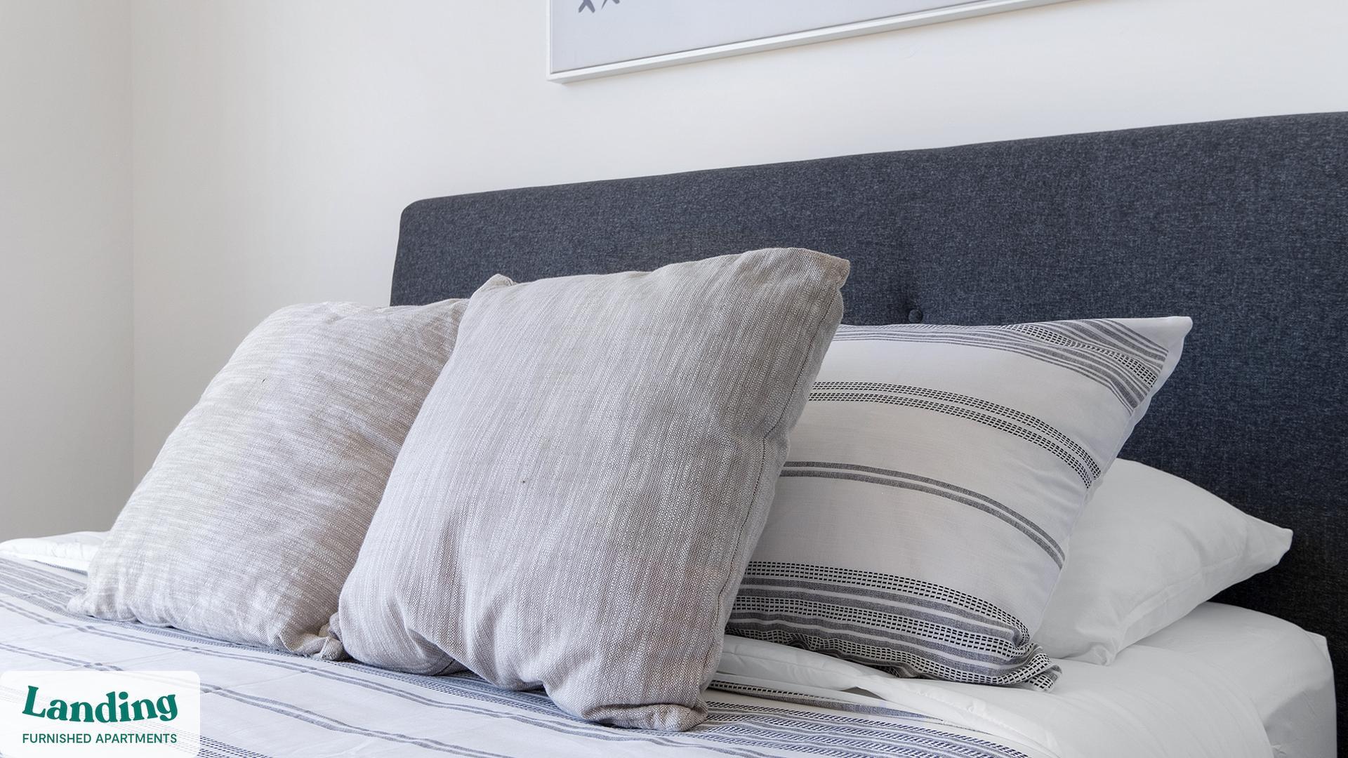 Building Photo - 2480-2522-2522 N Milwaukee Ave