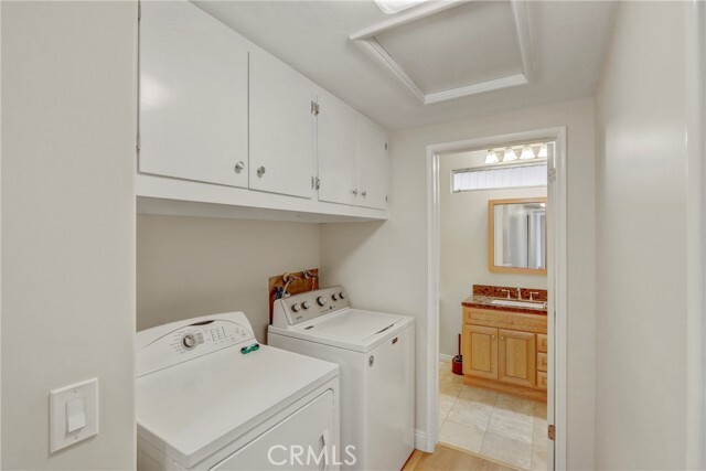 Building Photo - 2142 Orange Ave