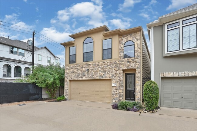 Building Photo - 1320 Studer St