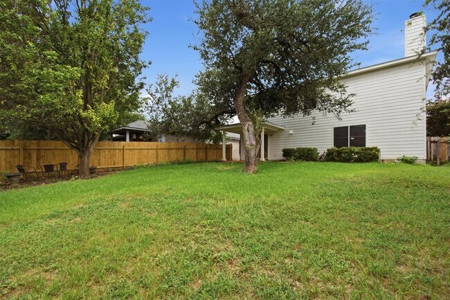 Building Photo - 1806 Carriage Hills Trail