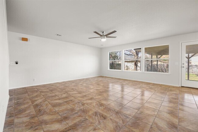 Building Photo - 7016 Albacete Ln