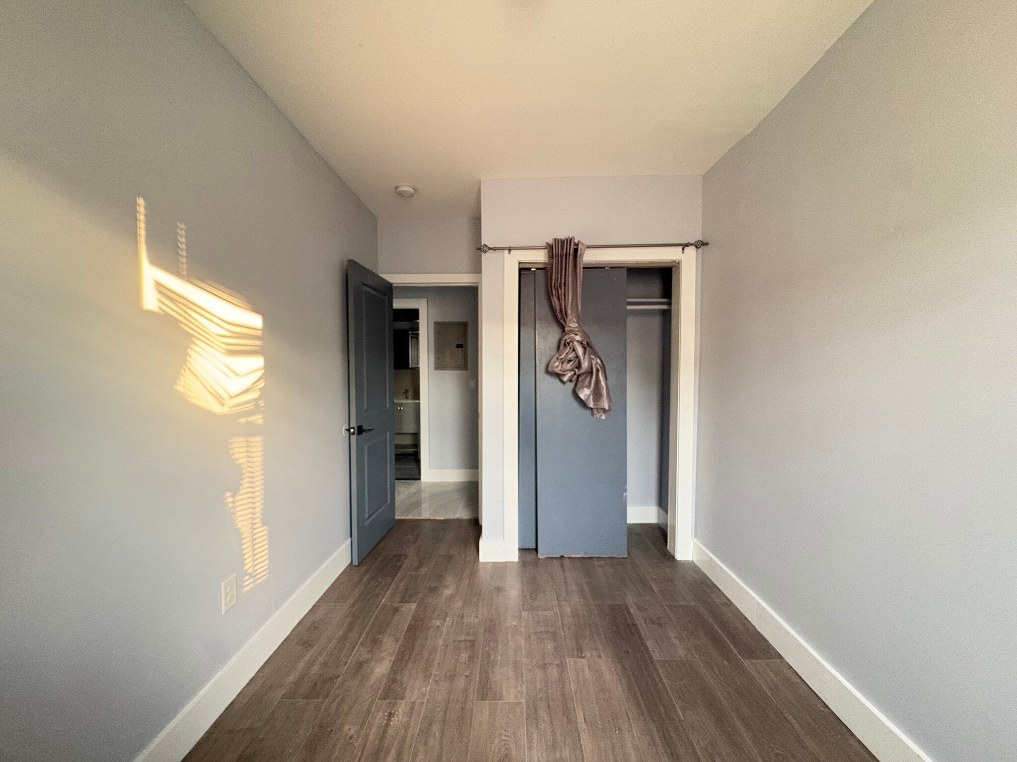 Building Photo - 152 Van Horne St