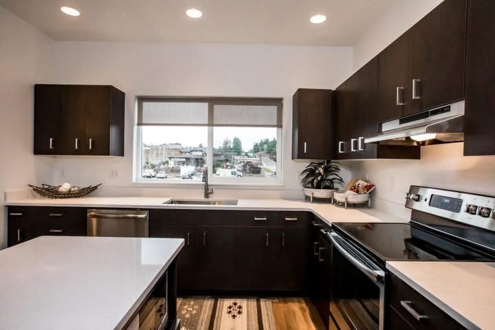 Kitchen - 128A Hawthorne Ct