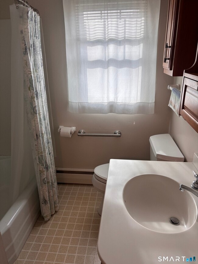 Building Photo - 28 Bayberry Ln