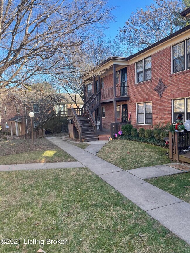 Building Photo - 2707 Riedling Dr