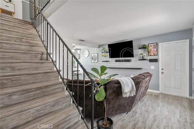 Building Photo - 196 Whitney Ave