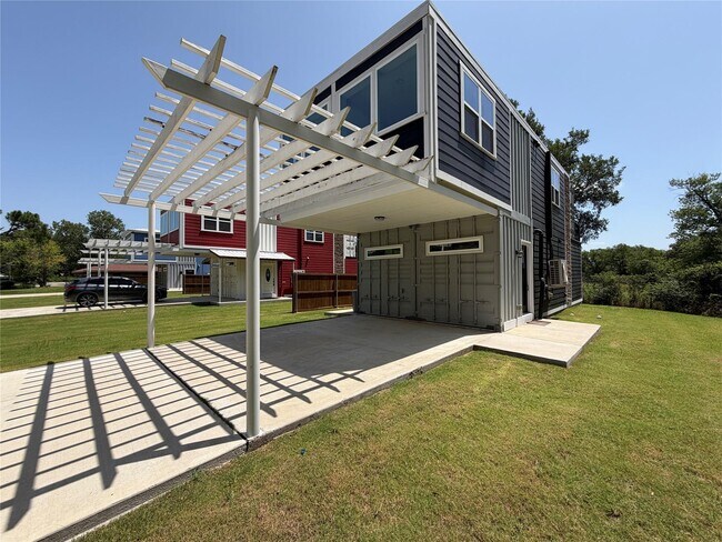 Building Photo - 1232 Kennie Dr