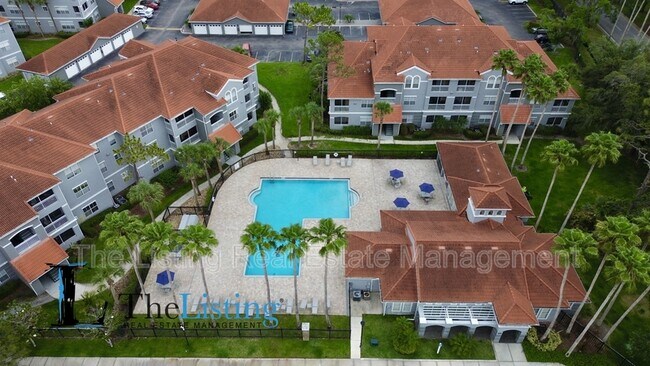 Building Photo - 18001 Richmond Pl Dr