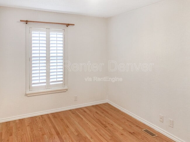 Building Photo - 2676 Perry St