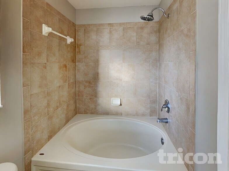 Building Photo - 3548 Cardinal Feather Dr