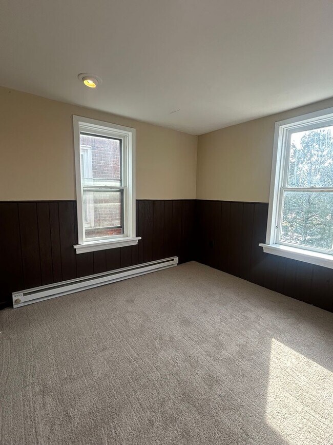 Building Photo - 46 N 34th St